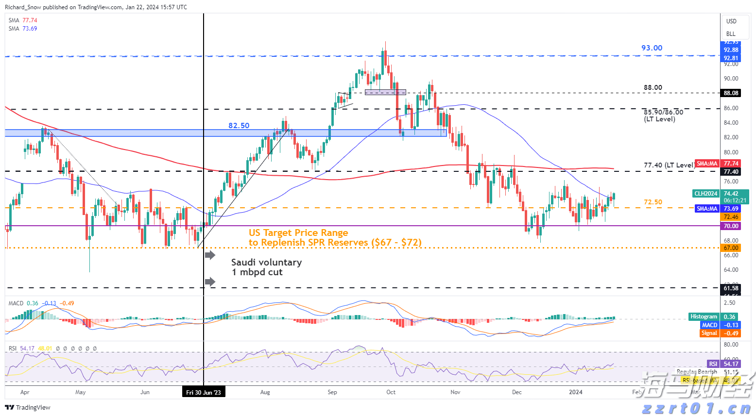 身穿手机制作的铠甲，男子过关被拦截！
